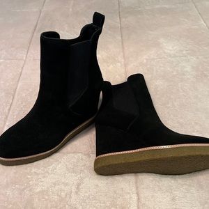 Steve Madden black suede wedge slip on boot Morris sz 11